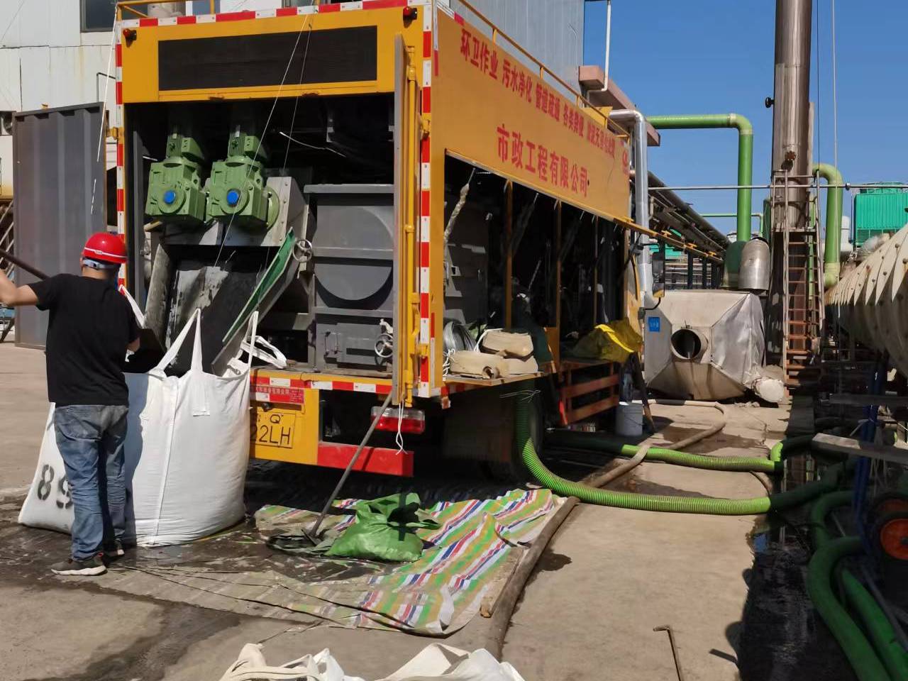 太原淤泥压干处理